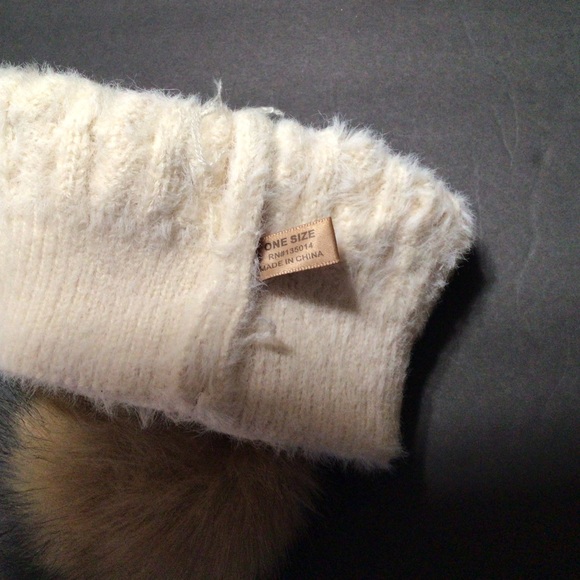 White Knit Pompom Hat - Picture 3 of 4